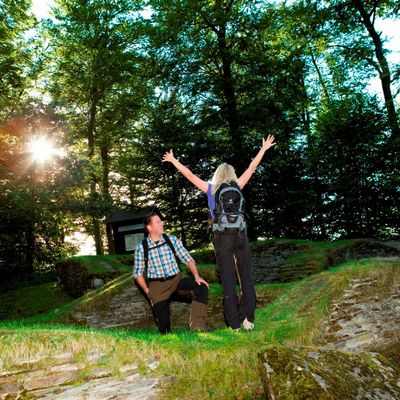 Brilon ist ein beliebtes Ausflugsziel für Wanderer. Zahlreiche Wanderwege, wie zum Beispiel der Rothaarsteig, beginnen in Brilon.