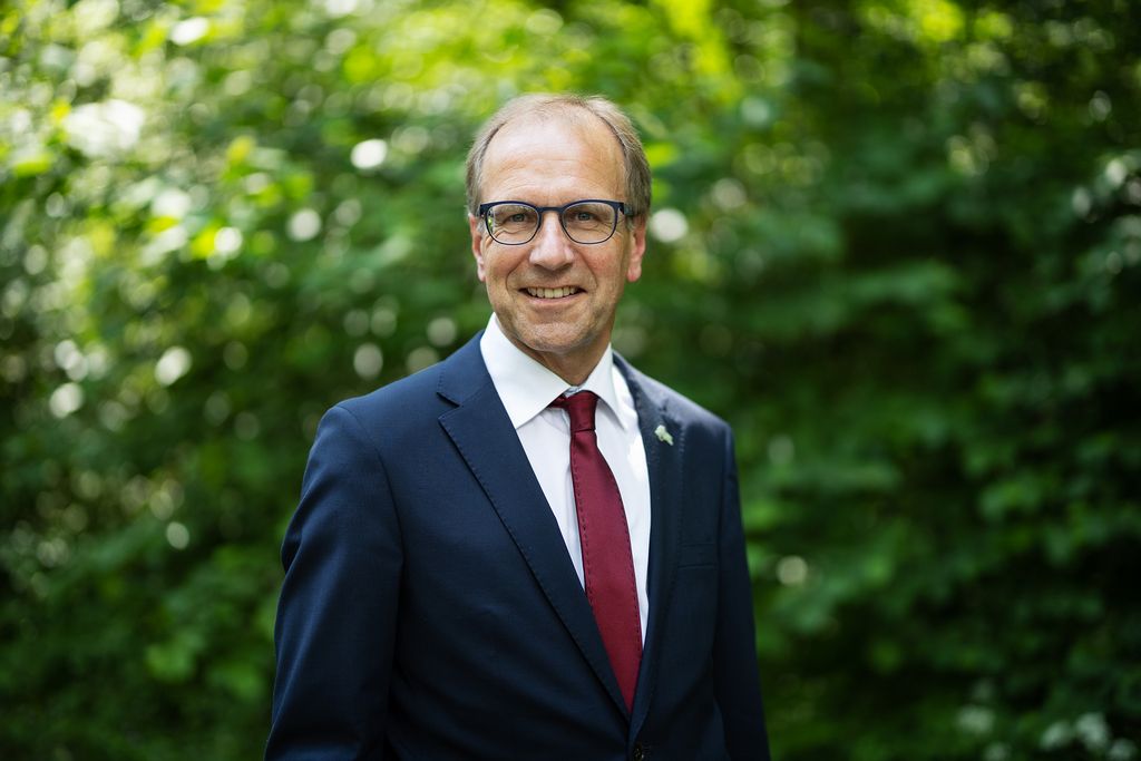 Dr. Christof Bartsch