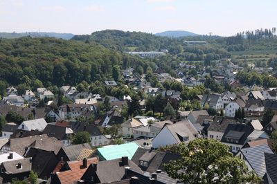 Blick über Brilons Stadt Richtung Krankenhaus