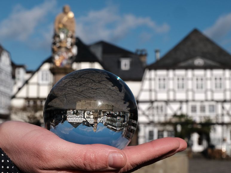 Marktplatz in Glaskugel