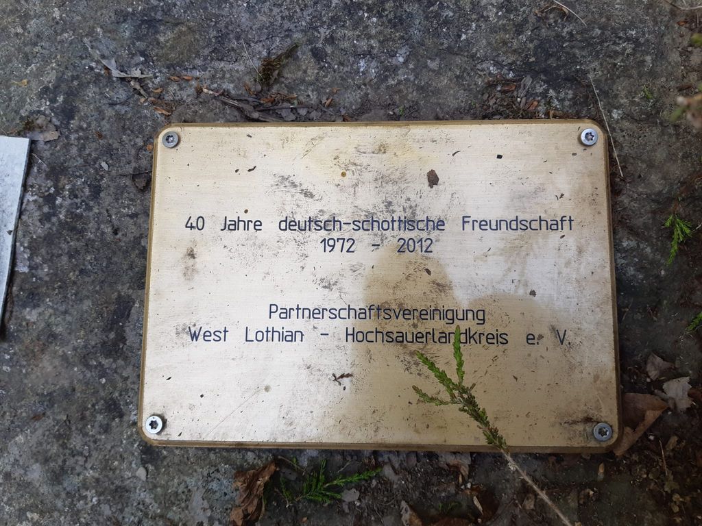 Messingtafel Freundschaft HSK-Schottland