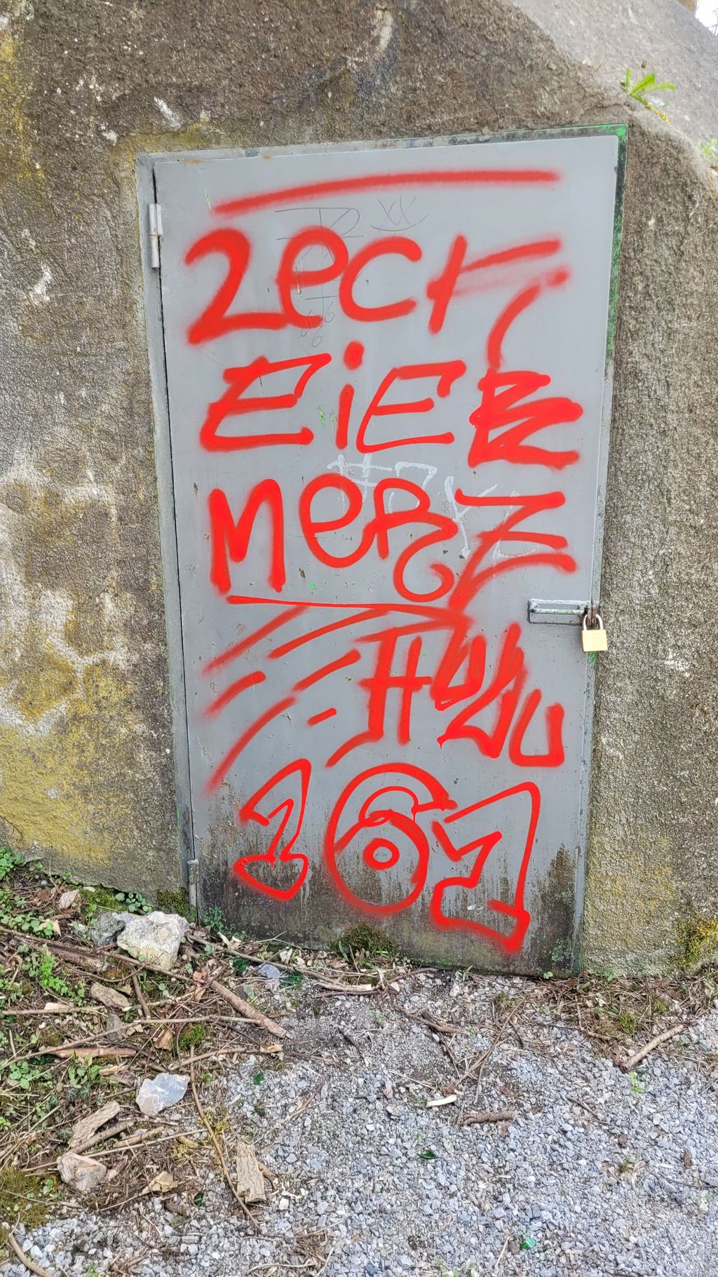 Rochuswald Tür Bunker