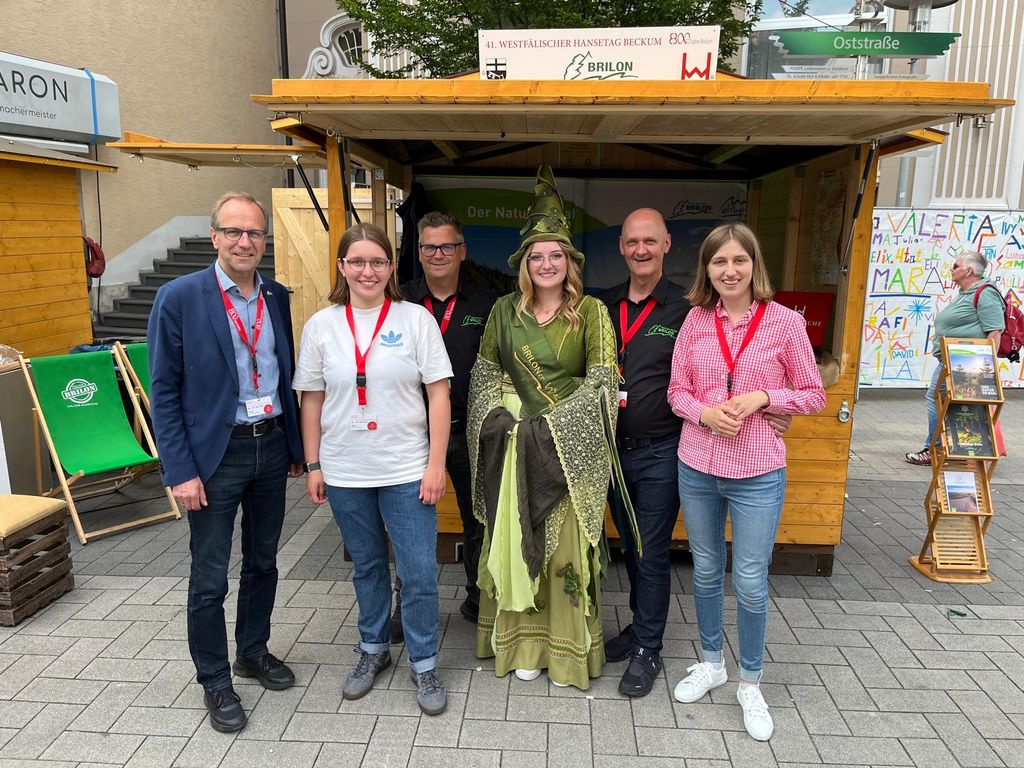 v.l.n.r. Dr. Christof Bartsch, Sabrina Jorewitz, Dominik Andreas, Jessica Mann, Michael Kahrig und Leah Bartsch