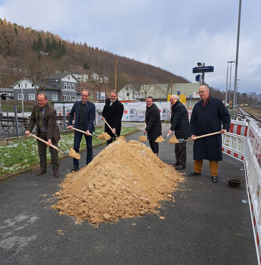 Spatenstich Bahnhof Brilon-Wald